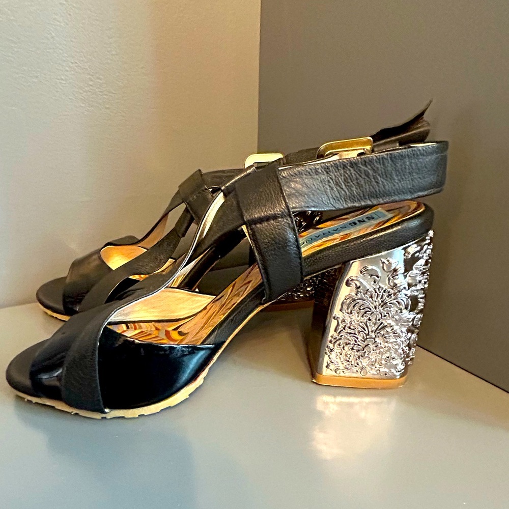 Gorgeous and unique black and silver statement shoes. Made in Columbia-Size 36